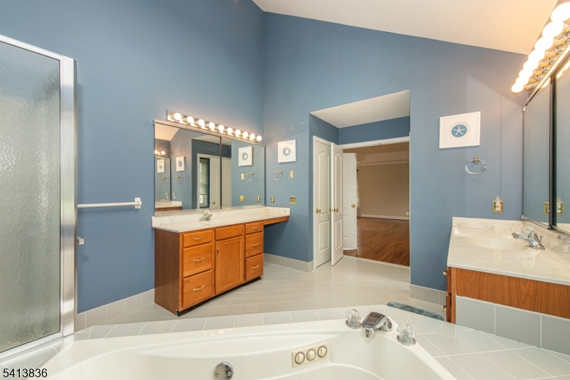 40 Vista Drive Mount Olive NJ 07836