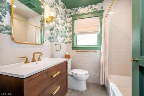 65 Ferndale Avenue Glen Rock NJ 07452