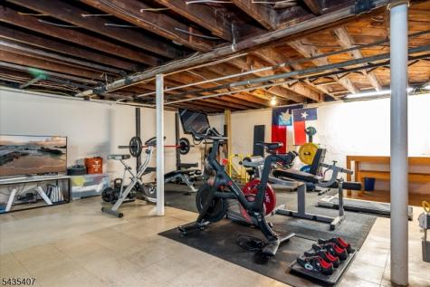 65 Ferndale Avenue Glen Rock NJ 07452
