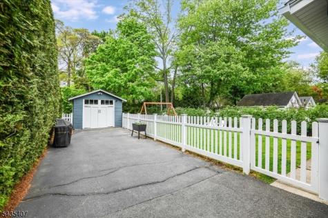 65 Ferndale Avenue Glen Rock NJ 07452