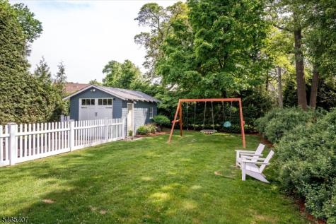 65 Ferndale Avenue Glen Rock NJ 07452