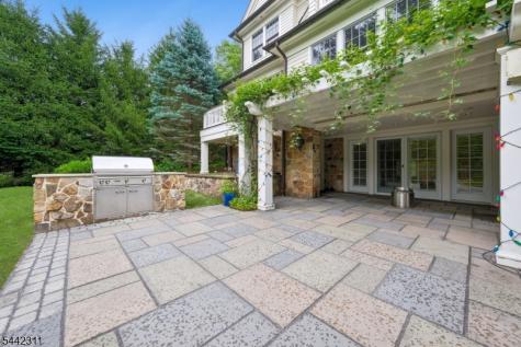 281 Long Hill Drive Millburn NJ 07078