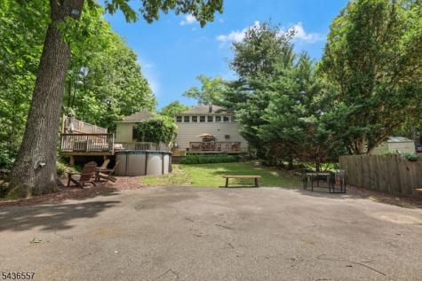26 Maple Road Ringwood NJ 07456