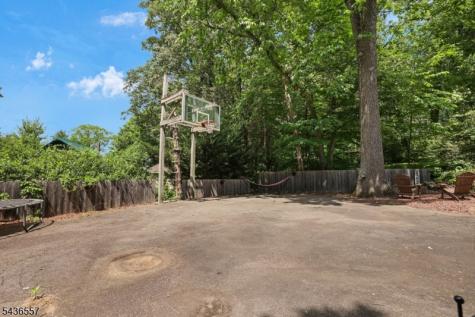 26 Maple Road Ringwood NJ 07456