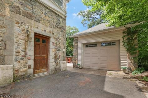26 Maple Road Ringwood NJ 07456