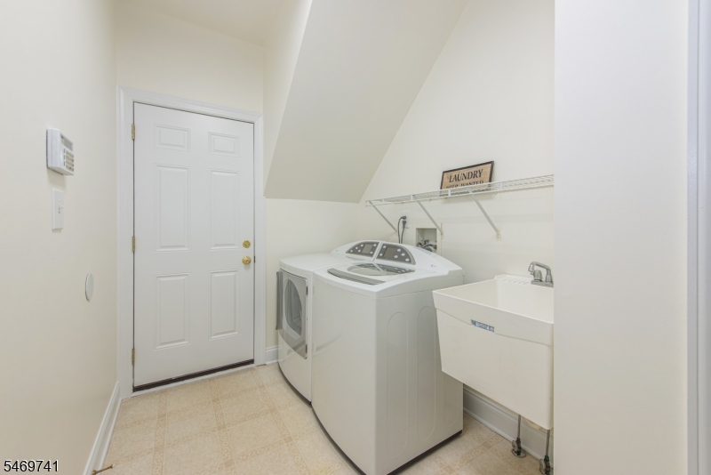 14 Vista Drive Mount Olive NJ 07836