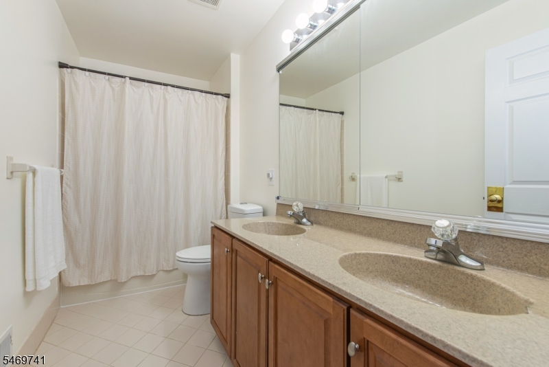 14 Vista Drive Mount Olive NJ 07836