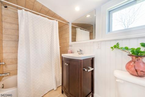 74 Franklin Street Verona NJ 07044