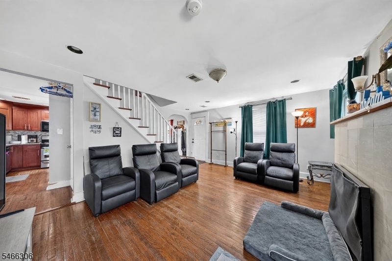 307 Conant Street Hillside NJ 07205
