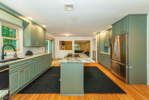 52 Tower Hill Lane Kinnelon NJ 07405