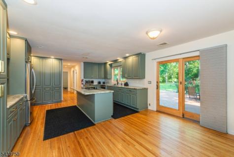 52 Tower Hill Lane Kinnelon NJ 07405
