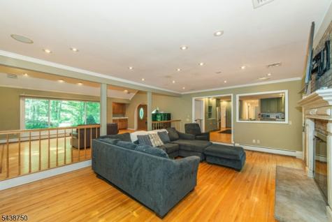52 Tower Hill Lane Kinnelon NJ 07405