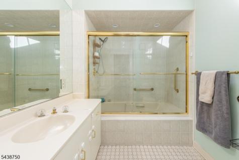 52 Tower Hill Lane Kinnelon NJ 07405