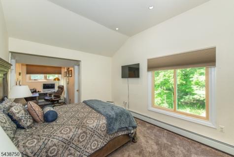 52 Tower Hill Lane Kinnelon NJ 07405