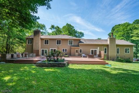52 Tower Hill Lane Kinnelon NJ 07405