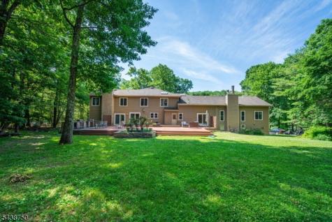 52 Tower Hill Lane Kinnelon NJ 07405