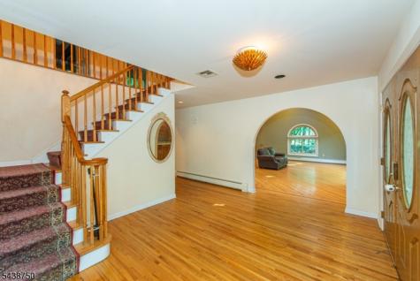 52 Tower Hill Lane Kinnelon NJ 07405