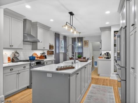 108 9TH Avenue Hawthorne NJ 07506