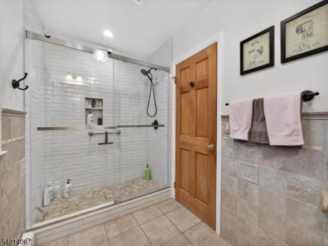 108 9TH Avenue Hawthorne NJ 07506