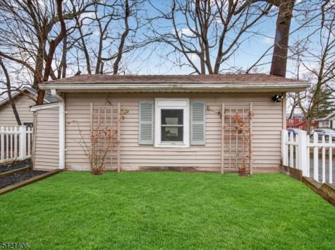 108 9TH Avenue Hawthorne NJ 07506