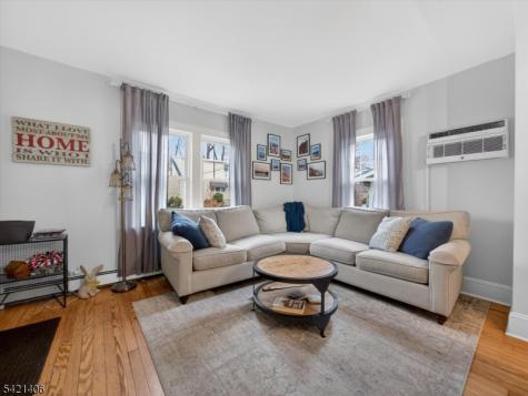 108 9TH Avenue Hawthorne NJ 07506
