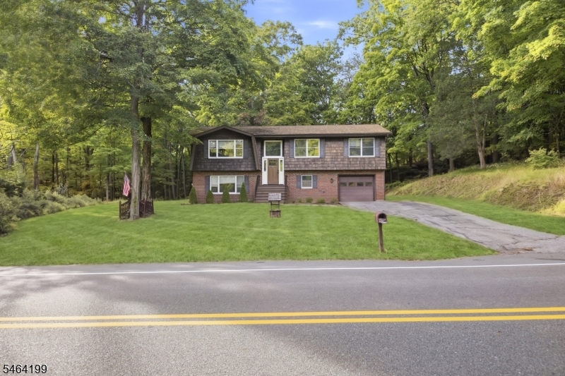 52 Lounsberry Hollow Road Vernon NJ 07461