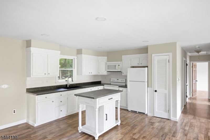 52 Lounsberry Hollow Road Vernon NJ 07461