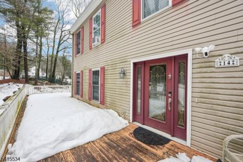 14 Sweetman Lane West Milford NJ 07480