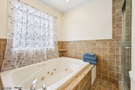 14 Sweetman Lane West Milford NJ 07480