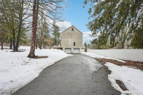 14 Sweetman Lane West Milford NJ 07480