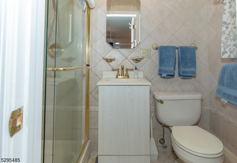 28 Elizabeth Drive Wantage NJ 07461