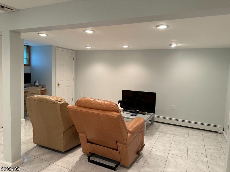 28 Elizabeth Drive Wantage NJ 07461