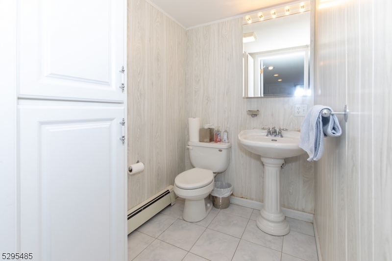 28 Elizabeth Drive Wantage NJ 07461