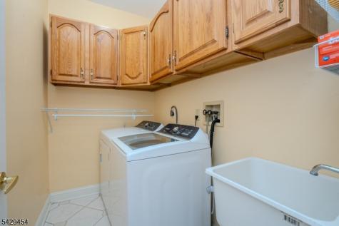 40 Newland Court Bridgewater NJ 08807