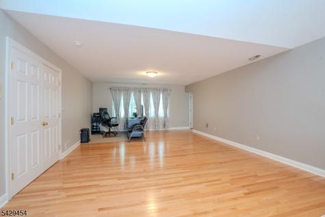 40 Newland Court Bridgewater NJ 08807