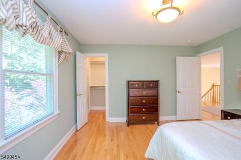 40 Newland Court Bridgewater NJ 08807