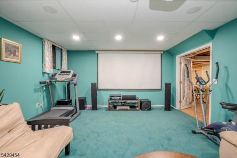 40 Newland Court Bridgewater NJ 08807