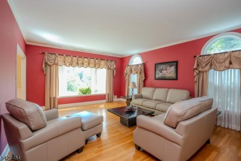 40 Newland Court Bridgewater NJ 08807