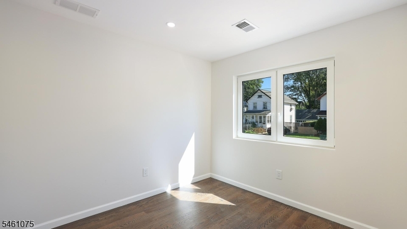 13 Columbus Avenue Edison NJ 08817