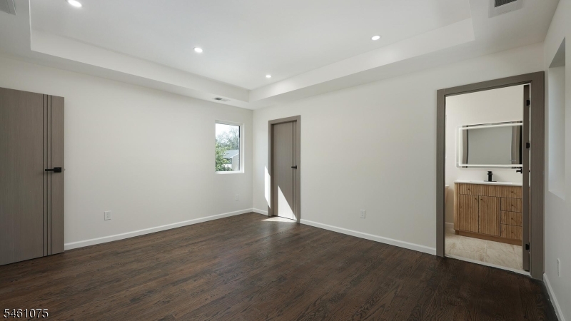 13 Columbus Avenue Edison NJ 08817