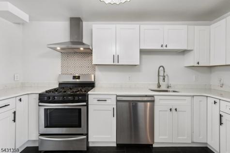 63 Garrison Street Newark NJ 07105