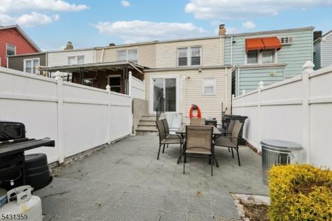 63 Garrison Street Newark NJ 07105
