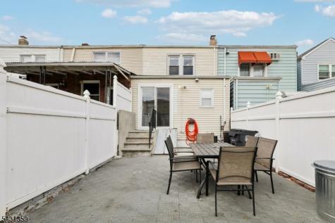 63 Garrison Street Newark NJ 07105