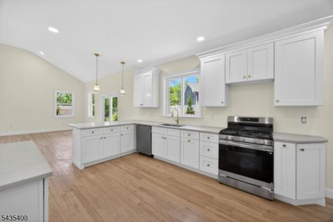35 Stanhope Road Sparta NJ 07871
