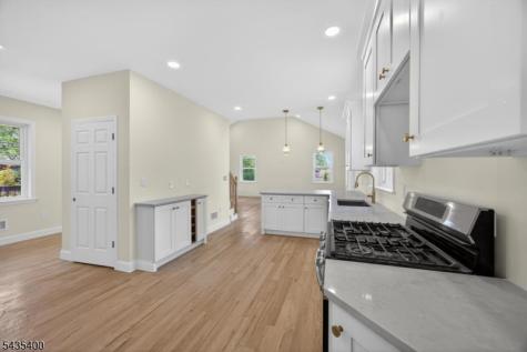 35 Stanhope Road Sparta NJ 07871