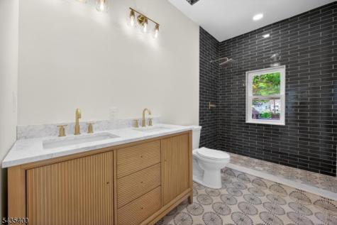 35 Stanhope Road Sparta NJ 07871