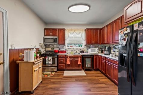 42 Scheerer Avenue Newark NJ 07112