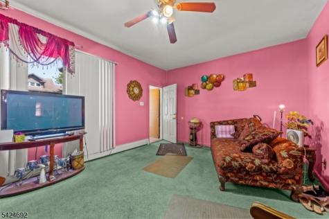 42 Scheerer Avenue Newark NJ 07112