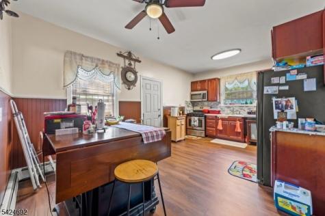 42 Scheerer Avenue Newark NJ 07112