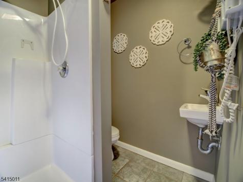 23 Ryerson Road Readington NJ 08822